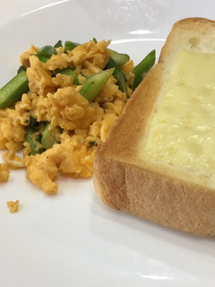 朝食アスパラ&スクランブルエッグ-レシピのメイン写真