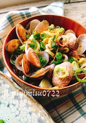 生姜入りアサリうどん風もずくスープ-レシピのメイン写真