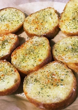 かんたんガーリックトースト-レシピのメイン写真
