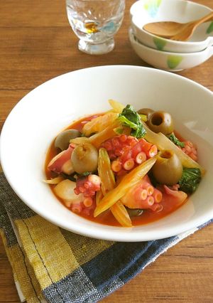 野菜ジュースで♪タコとセロリのオリーブ煮-レシピのメイン写真