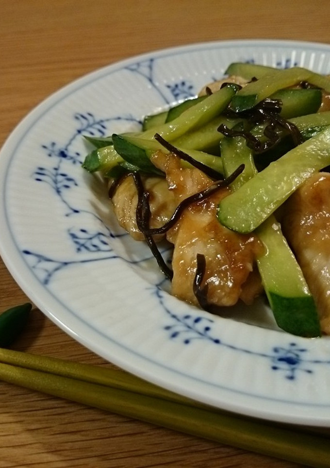 きゅうりと鶏ささみの塩昆布炒め-レシピのメイン写真