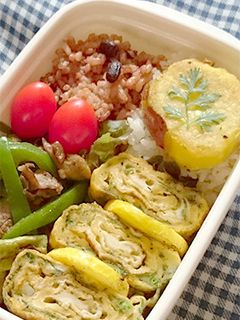 お弁当に♪贅沢パクチーのたまご焼き-レシピのメイン写真