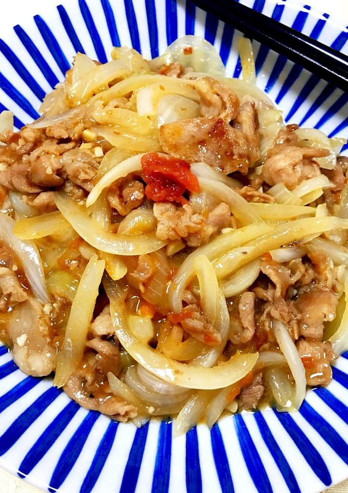 豚こまと玉ねぎの梅ニンニク炒め♬-レシピのメイン写真