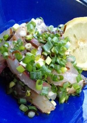 飛び魚を塩コンブとレモンで-レシピのメイン写真