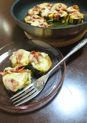 ズッキーニとベーコンのカレー焼き♪-レシピのメイン写真