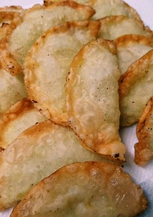 トロッとおいしい簡単海老アボカド揚げ餃子-レシピのメイン写真