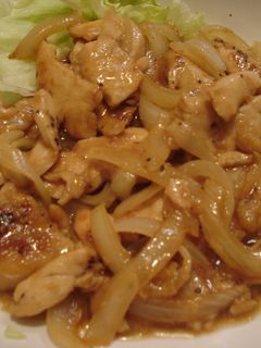 節約♪鶏むね肉とタマネギのしょうが焼き-レシピのメイン写真