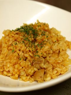 炒めて炊くだけでプロの味!チキンピラフ-レシピのメイン写真