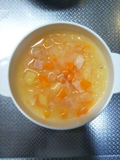 子供が野菜を食べてくれるコンソメスープ-レシピのメイン写真