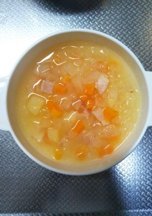 子供が野菜を食べてくれるコンソメスープ-レシピのメイン写真