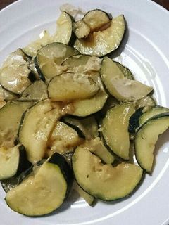 簡単ズッキーニ炒め-レシピのメイン写真