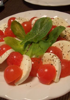 ミニトマトモッツァレラのイタリアンサラダ-レシピのメイン写真
