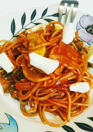 野菜ジュースで簡単！ワンポッドナポリタン-レシピのメイン写真