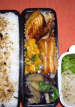 お弁当　11/1-レシピのメイン写真