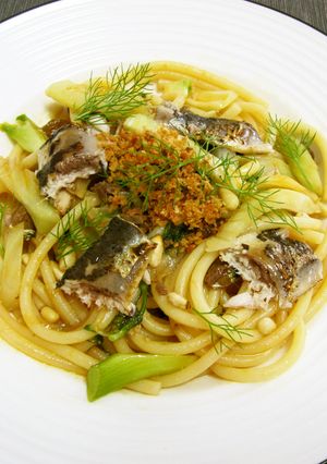 鰯とフィノッキオのパスタ（ブカティーニ）-レシピのメイン写真