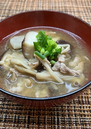 秋にお勧め！茸の豚汁🍄‍🟫-レシピのメイン写真