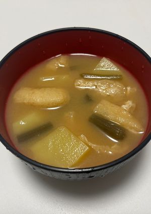 灰汁抜き、ふきじゃがいも油揚げの味噌汁-レシピのメイン写真