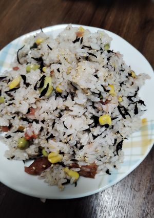 梅とひじきコーンと枝豆の炊き込みご飯-レシピのメイン写真