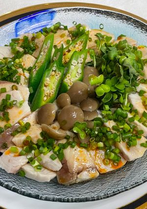 ブリの湯引き麻辣(マーラー)ソースサラダ-レシピのメイン写真