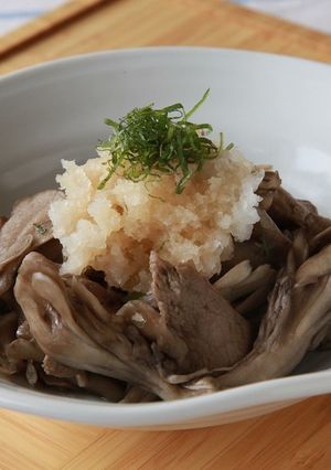 まいたけと豚肉の炒め物　おろしポン酢添え-レシピのメイン写真