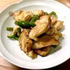 รูปของ 鶏胸肉の塩麹野菜炒め