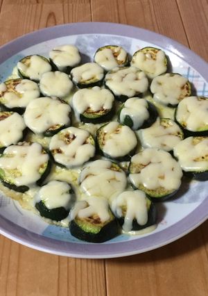 簡単おいしいズッキーニのチーズ焼-レシピのメイン写真