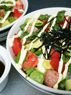 簡単♪スパムとアボカドのサラダ飯-レシピのメイン写真