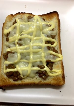 簡単 納豆チーズマヨトースト-レシピのメイン写真