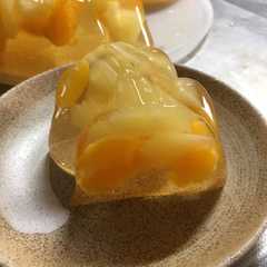 รูปของ 缶詰で作るパインとミカンのゼリー