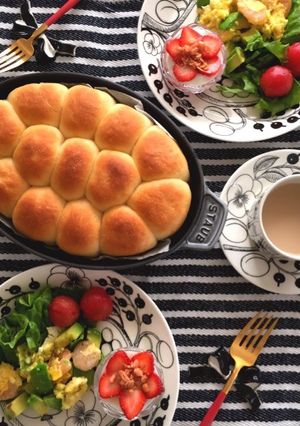 手ごね簡単ちぎりパン♡夜こねて朝焼きたて-レシピのメイン写真