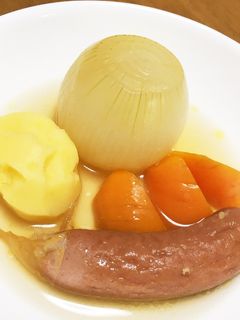 玉ねぎ丸ごとポトフ-レシピのメイン写真