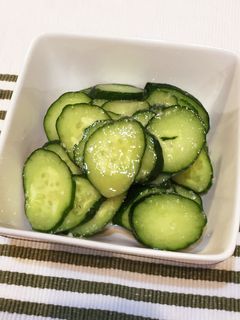 簡単!キュウリの塩麹浅漬け-レシピのメイン写真