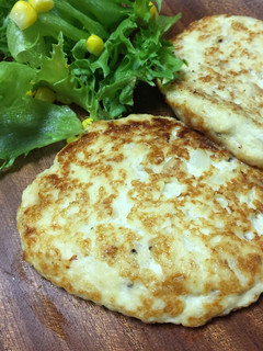 ふわふわ 豆腐アンド胸肉ハンバーグ-レシピのメイン写真