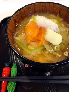 半熟卵とたっぷりせんキャベツの満腹味噌汁-レシピのメイン写真