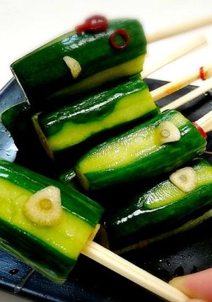 割箸で1/3本丸ごとキュウリのピリ辛漬け-レシピのメイン写真