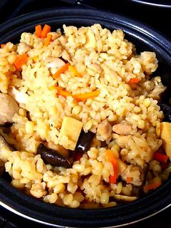 もち麦入り五目炊き込みご飯 *゚-レシピのメイン写真
