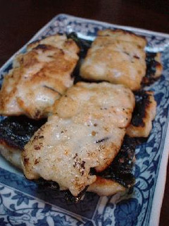 お酒のおつまみ「つみれの磯辺焼き」-レシピのメイン写真
