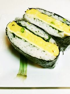 枝豆玉子焼き・チーズ・大葉でおにぎらず-レシピのメイン写真