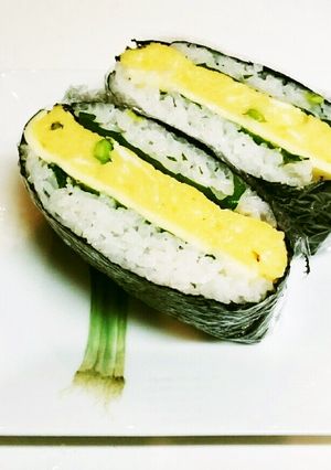 枝豆玉子焼き・チーズ・大葉でおにぎらず-レシピのメイン写真