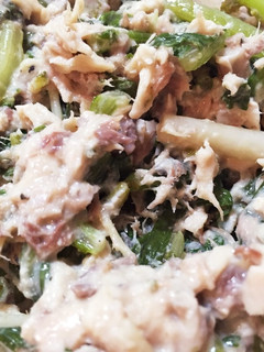 鯖缶と大根葉のサラダ❁*+-レシピのメイン写真