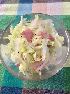 ベーコンが決め手!レタスと大根のサラダ-レシピのメイン写真