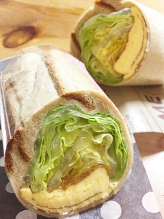 レタスとオムレツのラップサンド-レシピのメイン写真