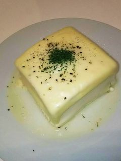 レンジでチンするだけのチーズ乗せ豆腐-レシピのメイン写真