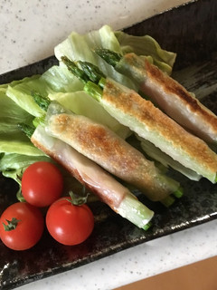 餃子の皮でアスパラ巻き-レシピのメイン写真