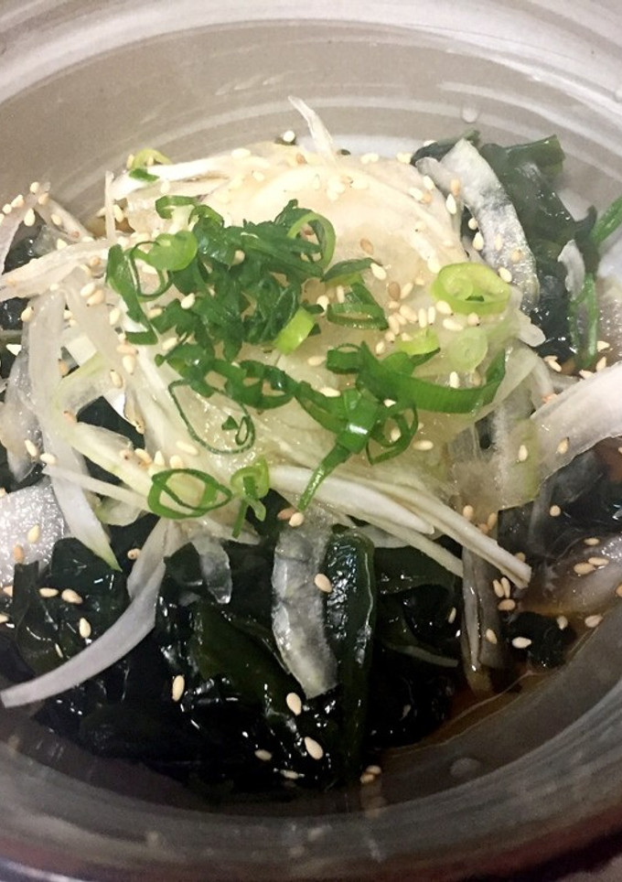 ワカメと玉ねぎの甘土佐酢和え-レシピのメイン写真