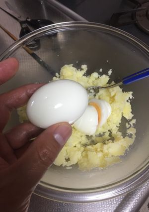 からがツルっとむける「ゆで玉子」の作り方-レシピのメイン写真