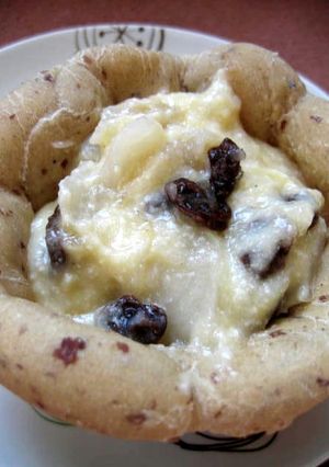 食欲の秋♪レーズンと林檎のクリームパン-レシピのメイン写真