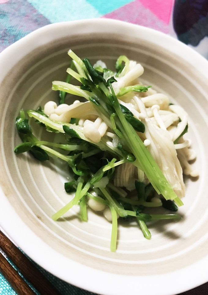 簡単・もう一品☆えのきと豆苗のレンチン-レシピのメイン写真