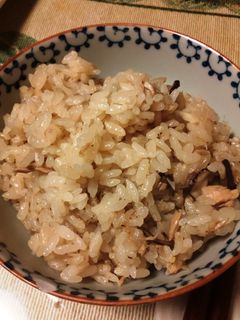 白だしで!椎茸とツナの炊き込みご飯-レシピのメイン写真