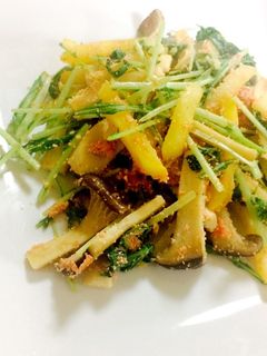余った冷凍ポテトとエリンギ水菜の明太炒め-レシピのメイン写真